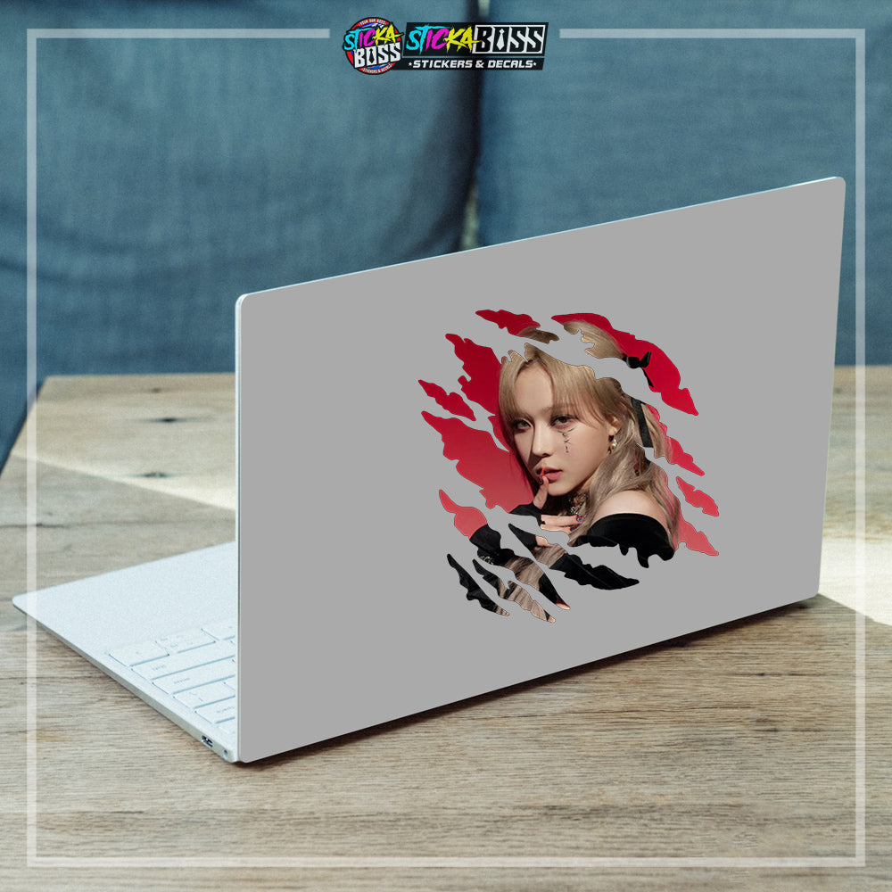 AESPA | ANIME SCRATCH STICKER【VINYL PRINTED】( LAMINATED / WATERPROOF )【Stickaboss】